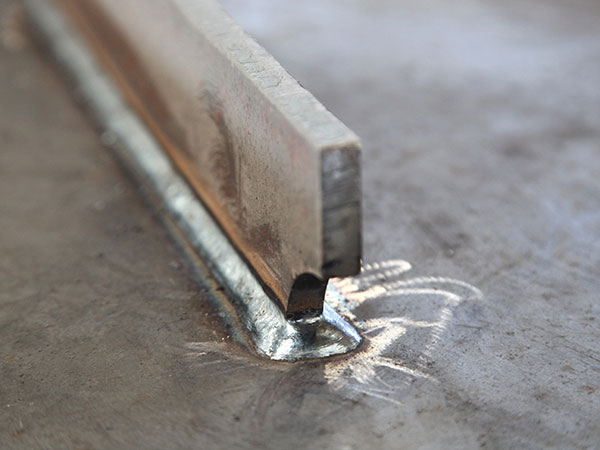 包角焊焊缝